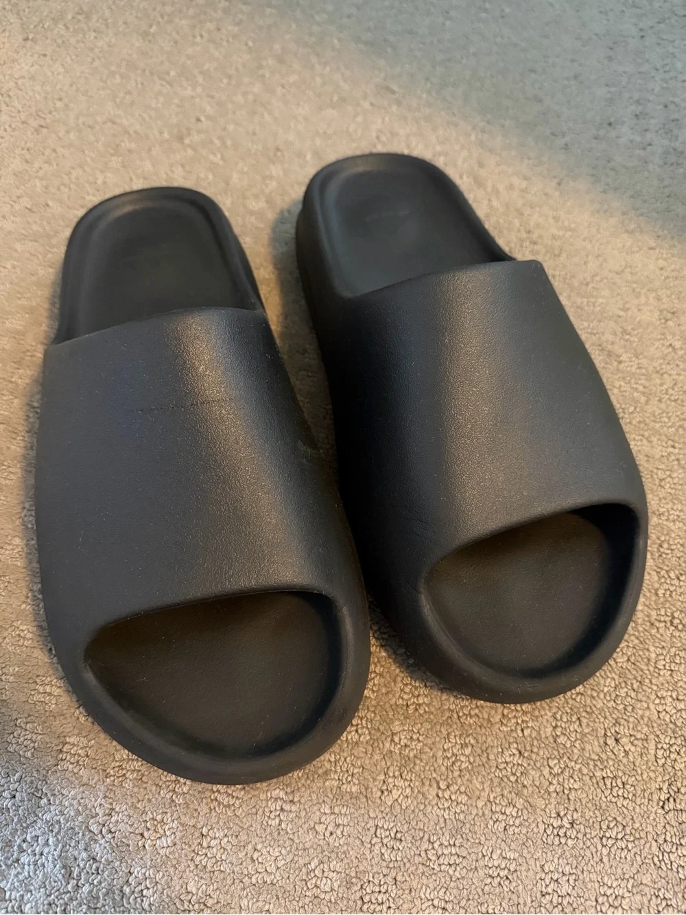 Yeezy Black Slide Sandals 14
